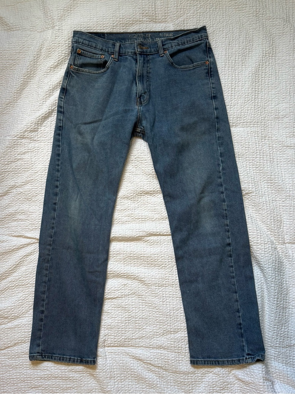 Signature by Levi Strauss Straight-Leg Jeans in Medium Blue